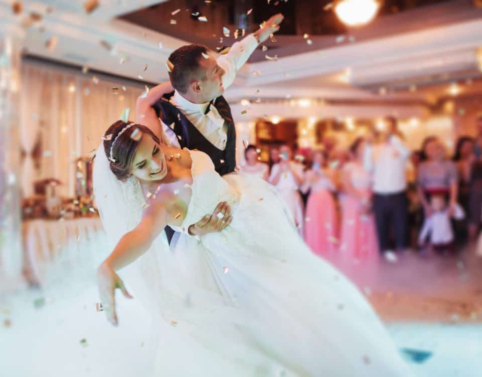Top tips for dancing your first dance in your wedding dress