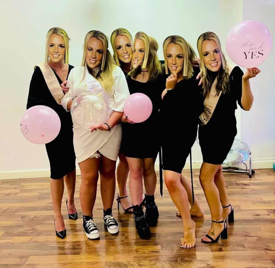 Britney Spears Hen Party Dance Class available nationwide across the UK. Perfect for a Britney Hen Do